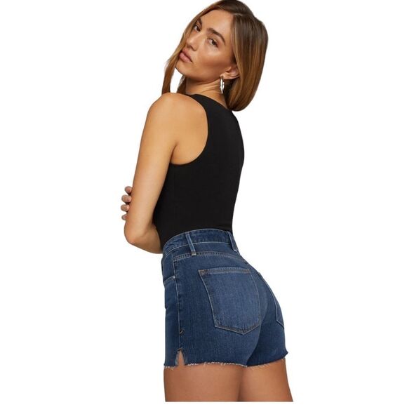 * NEW Good American Cut Off Flat Tummy Jean Short Size 6/28 - Picture 2 of 10